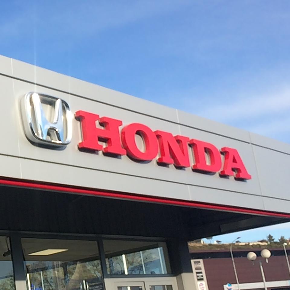 Logo Honda 3D et lettres découpées par Visotec