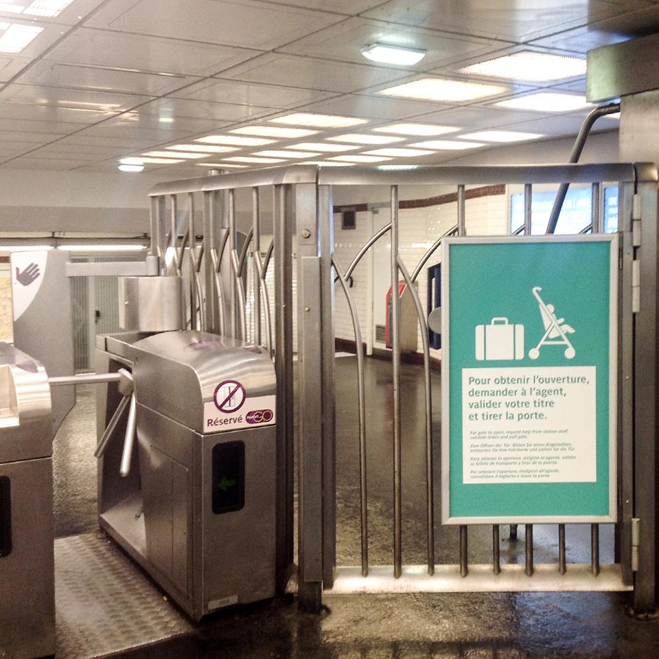 RATP Informations- und Sicherheitsschilder, von Visotec installiert