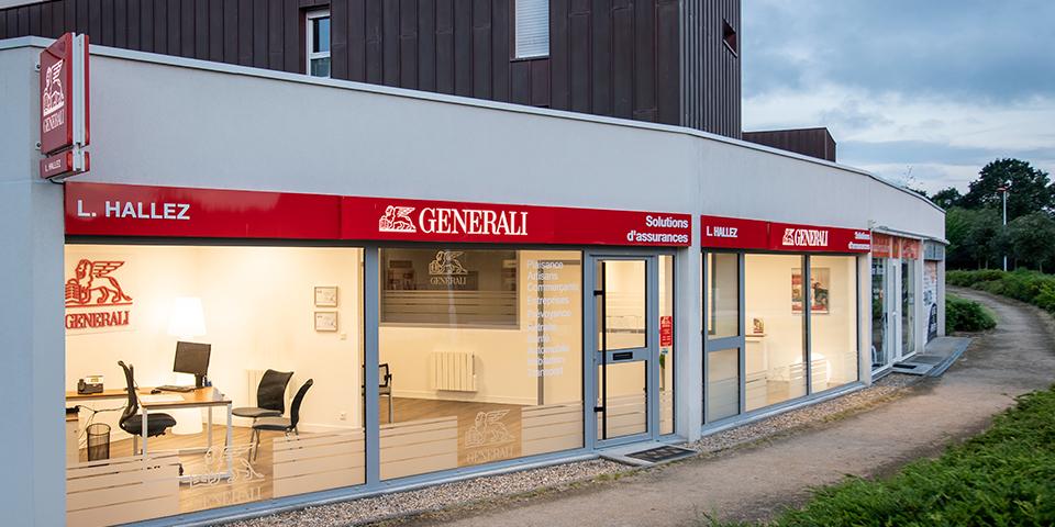 Generali illuminated signs and banners by Visotec