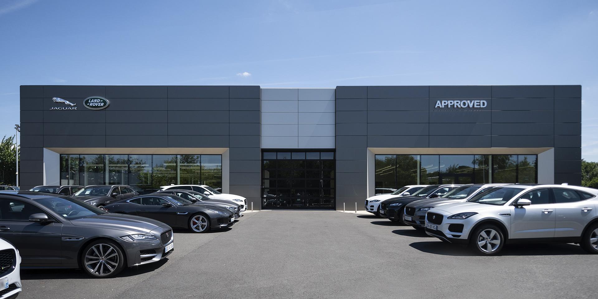 Nowy salon sprzedaży dealera Jaguara i Land Rovera
