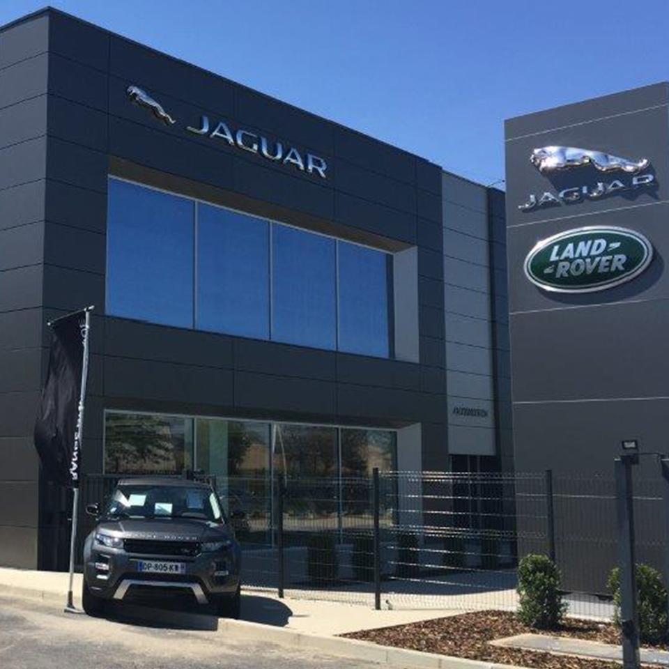 Visotec begins deployment of the new Jaguar Land Rover signage