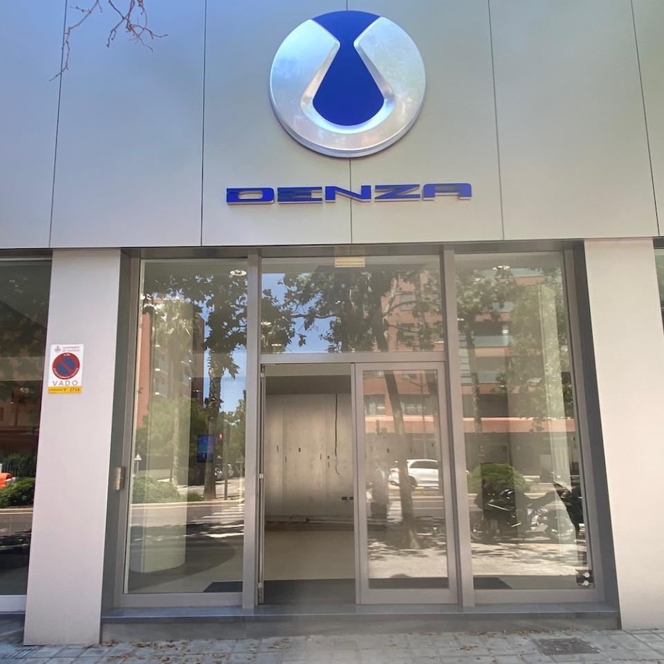 ESPAGNE - DENZA fait son entrée sur le marché espagnol : une nouvelle ère de la mobilité premium acquiert sa propre identité visuelle