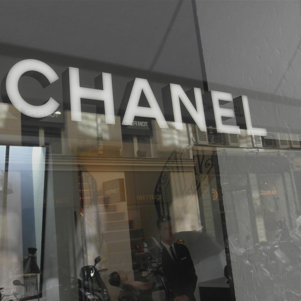 Podświetlenie wyrobów zegarmistrzowskich Chanel