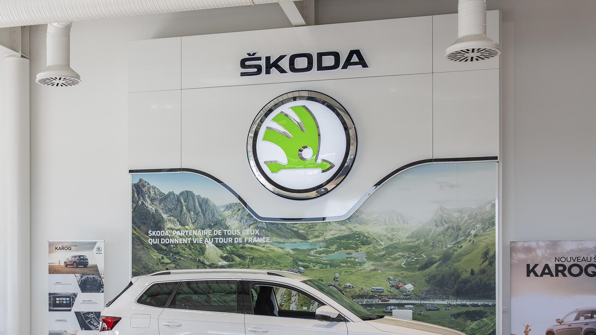 Logo intérieur Skoda fabriqué par Visotec 